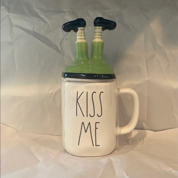 Rae Dunn kiss me - Picture 1 of 1